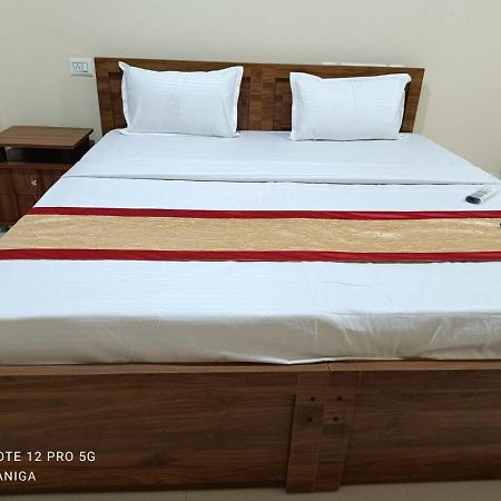 Premier Inn Lodge Mangaluru Exterior foto