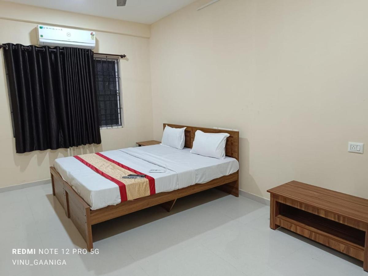Premier Inn Lodge Mangaluru Exterior foto
